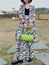 Casual Looking Thin Zebra Pattern Suit Wide Leg Pants Two-Piece Suit